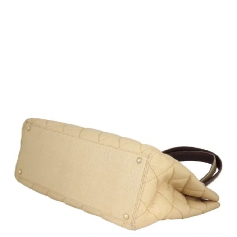 CHANEL feminine practical